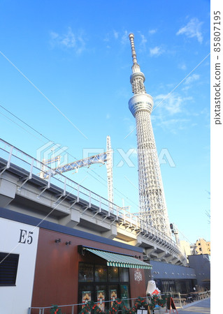 北九間川沿岸的東京晴空塔和東京水町 85807195