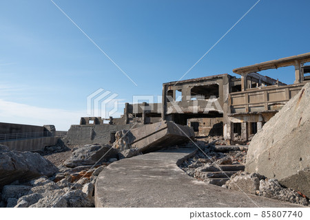 軍艦島在晴朗的一天 85807740