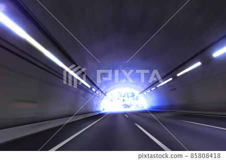 新東名高速公路的隧道 新東名高速公路的隧道 85808418