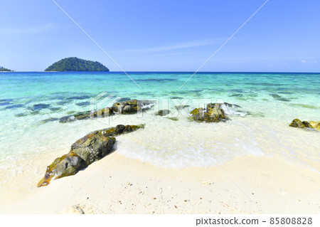 Beautiful beach at Kho Khai near Tarutao National Marine Park in Satun, Thailand 85808828