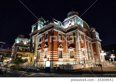 [Osaka] Retro building, illuminated by Osaka City Central Public Hall 85809641
