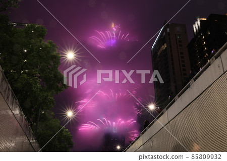 跨年煙火 跨年煙火 85809932