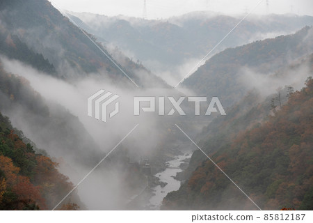 A fantastic and beautiful view of Hozu Gorge surrounded by a sea of clouds A fantastic and beautiful view of Hozu Gorge surrounded by a sea of clouds 85812187