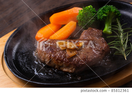 燈牛排 燈牛排 85812361