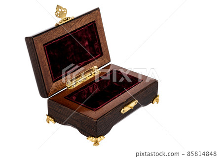 Open wooden jewelry box with velvet lining 85814848