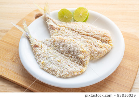 鯖魚配麵包屑 85816029