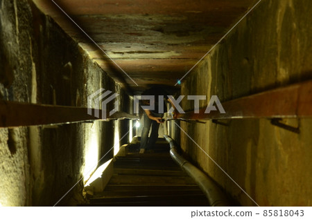 紅色金字塔 紅色金字塔 85818043