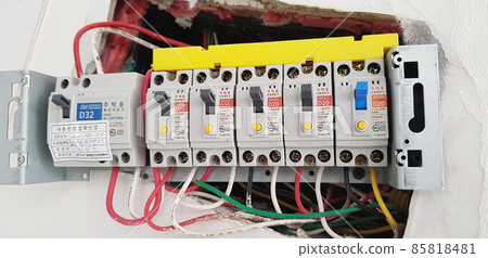 Interior.Interior.Construction.Pattern.Finishing.Round door 85818481