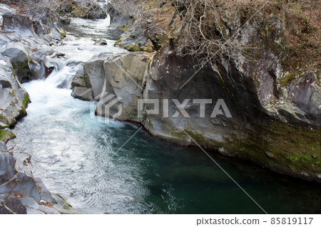 冬天的觀望淵 85819117