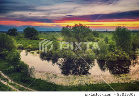 Rural summer sunset Rural summer sunset 85819302