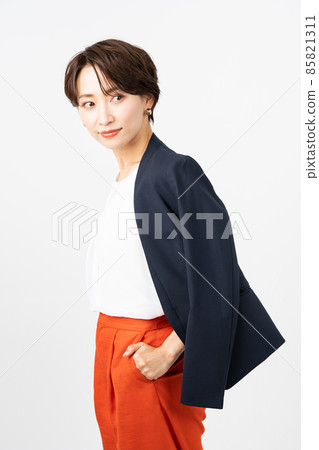 Middle career woman Middle career woman 85821311
