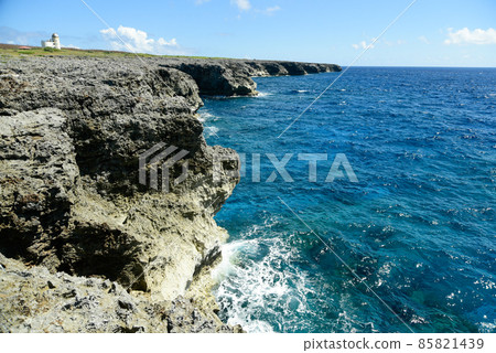 A beautiful view of Takanazaki, Hateruma Island A beautiful view of Takanazaki, Hateruma Island 85821439