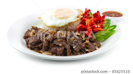 Stir Fried Beef with Garlic and Pepper Served Rice recipe ontop With Fried egg 85825510