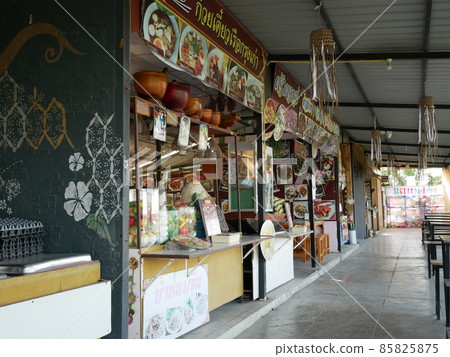 Thai restaurant 85825875