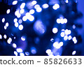 Bokeh blue on a black background. Blur and bokeh abstract , vibrant colors and textured. Good wallpapers .Copy space. 85826633