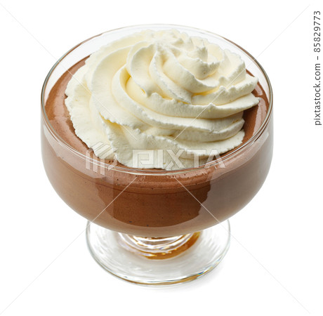 chocolate mousse dessert 85829773