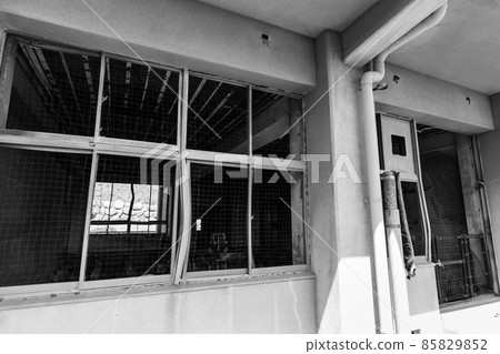 Former Ono Kiba Elementary School Damaged School Building Monochrome [Shimabara City, Nagasaki Prefecture] 85829852