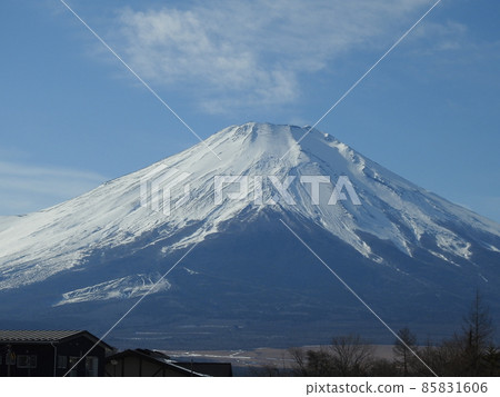 Fuji in winter Fuji in winter 85831606