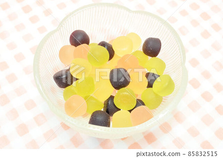 Fruit gummy 85832515