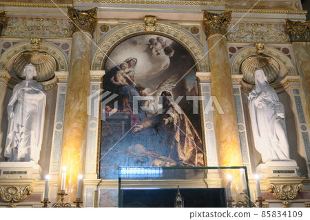 Budapest's symbol St. Stephen's Basilica Budapest's symbol St. Stephen's Basilica 85834109