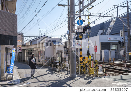 東京都大田區東急玉川線沼部站前的街景 85835997
