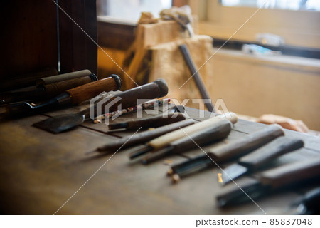 Wood carving tools 85837048