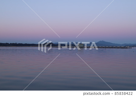 筑波山和霞浦在神奇的時刻染上顏色 85838422