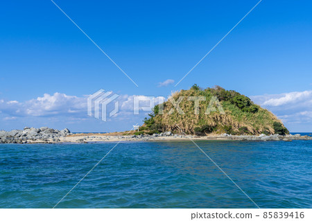 《Fukuoka Prefecture》 Katsuma Beach and Okitsujima 85839416