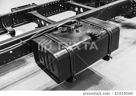 fuel tank inside truck car chassis underbody clean new from factory 85839560