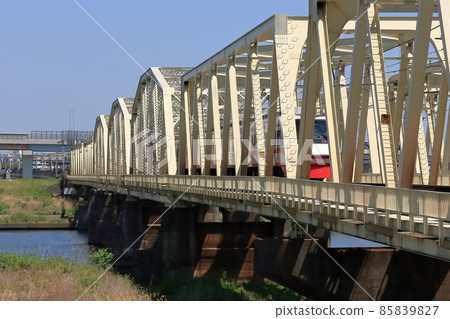 Tobu Isesaki Line Arakawa Bridge Tobu Isesaki Line Arakawa Bridge 85839827