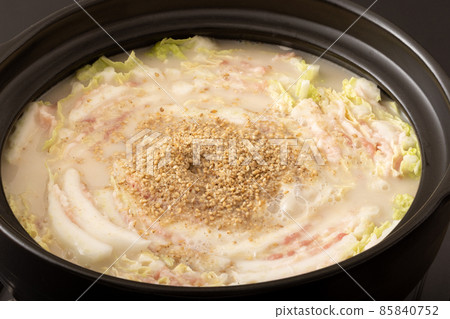 Millefeuille 豬肉大白菜豆漿鍋 85840752