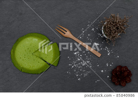 Matcha lava cake, Steamed custard 85840986