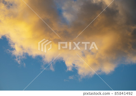 Winter sky Sunset sky Dusk Dusk image [Kanagawa Prefecture] 85841492