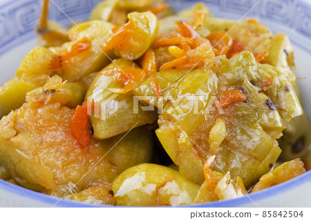 close-up of olive pickled in bowl. close-up of olive pickled in bowl. 85842504