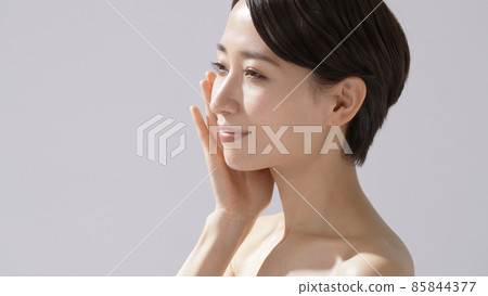 Beauty moisturizing middle female 85844377