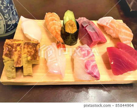 Big sushi 85844904