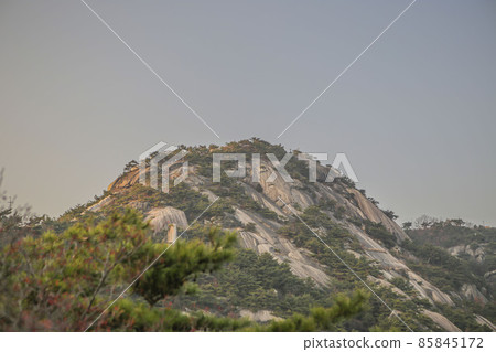 Inwangsan Peak Inwangsan Peak 85845172