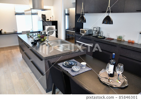 新房子裡的廚房 85846301