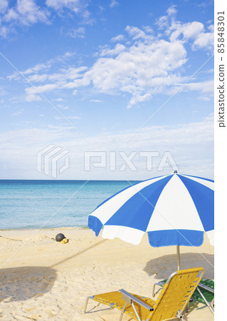 沖繩、宮古島、與那霸前浜海灘的風景 85848301