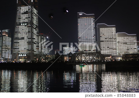 從橫濱運河公園看港未來的燈光夜景 85848883