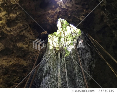 Power spot on Irabu Island Nudo Kubiab 85850539