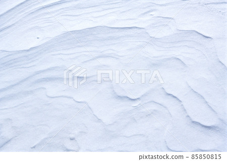 已經下降的雪 85850815