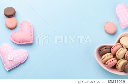 Homemade macaroons and heart decor 85853019