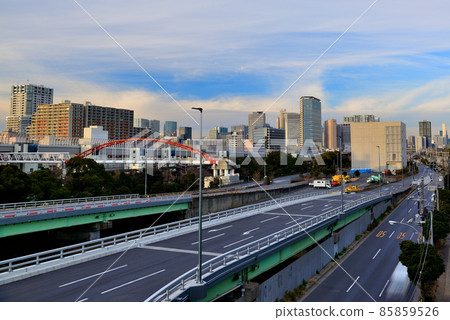 Scenery of the Metropolitan Expressway Oikita Ventilation Center and Keihin Canal 85859526