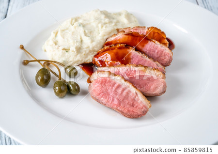 Fried duck breast 85859815