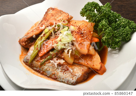 Cultillolim 韓國料理 燉彎刀魚 85860147