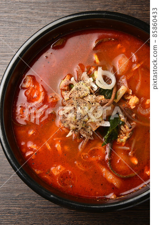 Yukgaejang 湯 韓國料理 85860433