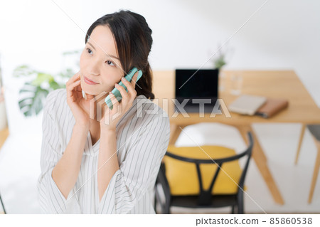 女性家庭工作電話 女性家庭工作電話 85860538