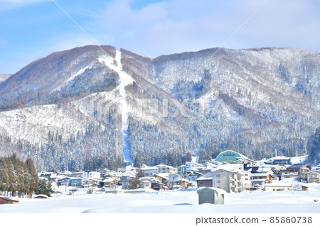 野澤溫泉俯瞰溫泉街（長野縣野澤溫泉村）[2022.1] 85860738