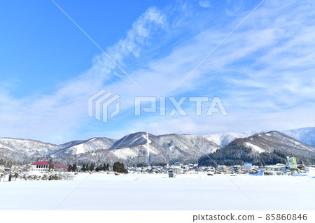 野澤溫泉俯瞰溫泉街（長野縣野澤溫泉村）[2022.1] 85860846